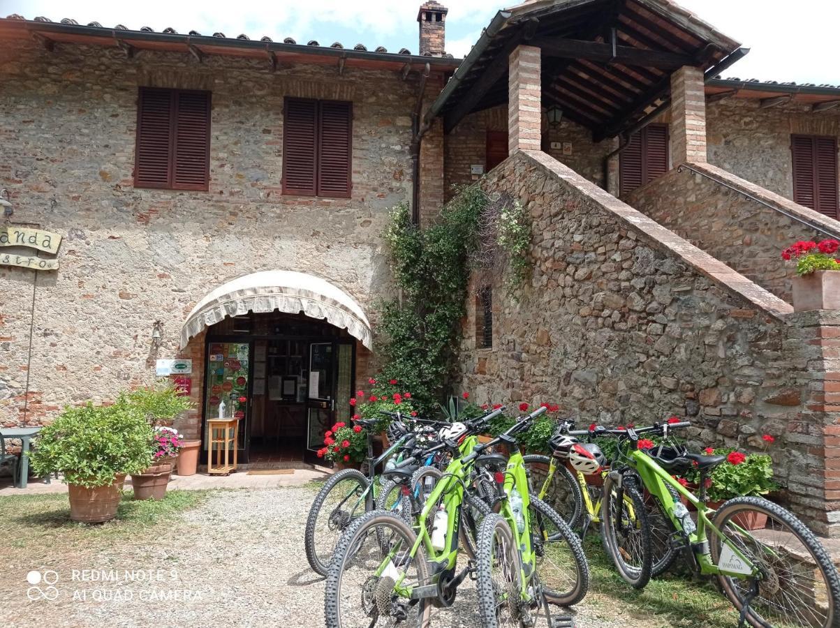Albergo Ristorante Da Vestro Monticiano Exterior foto